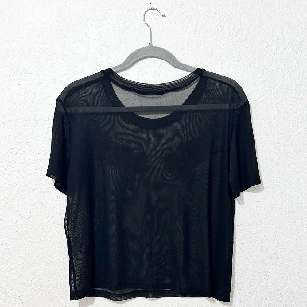 Black mesh rose embroidered shirt size small - Picture 2 of 16